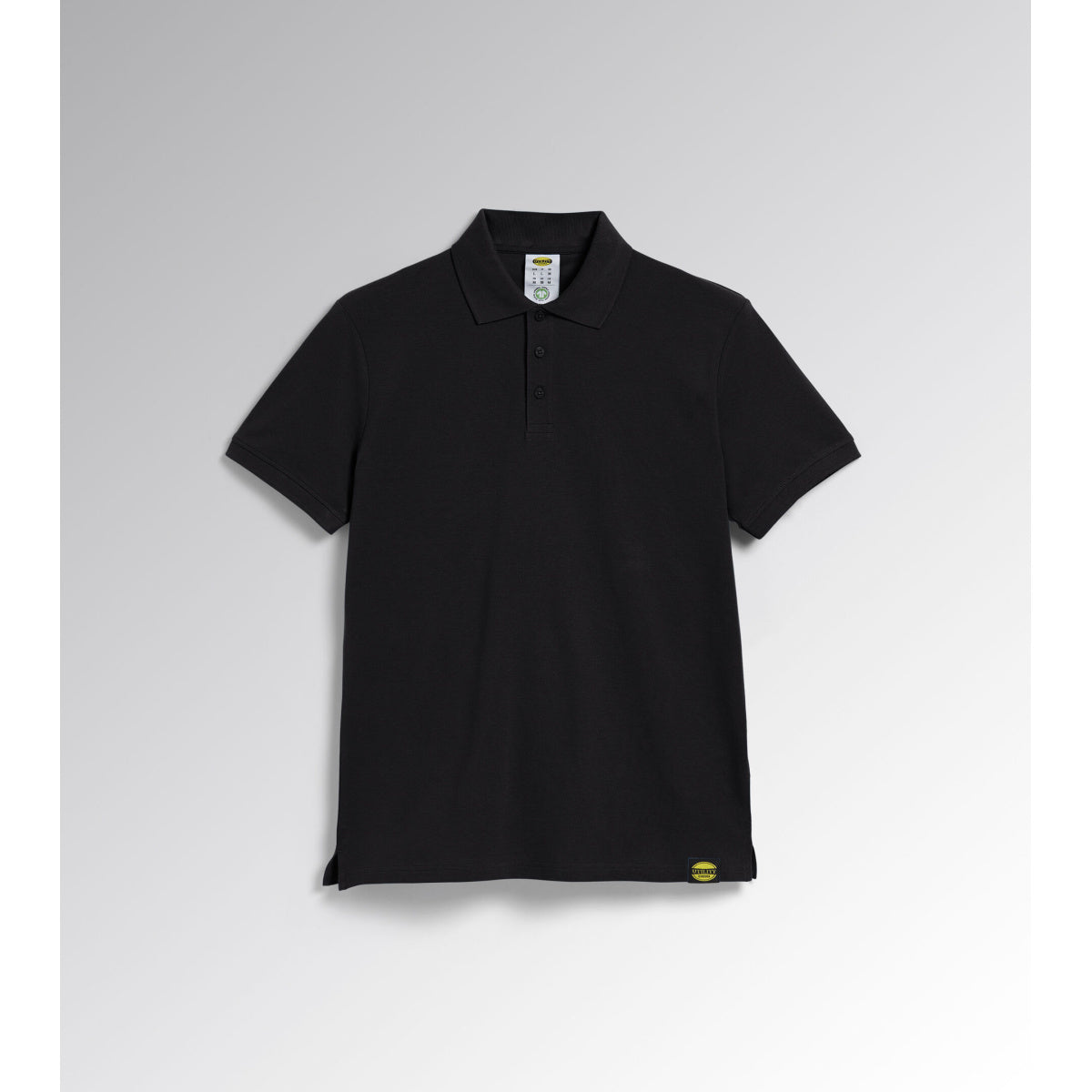 Tricou